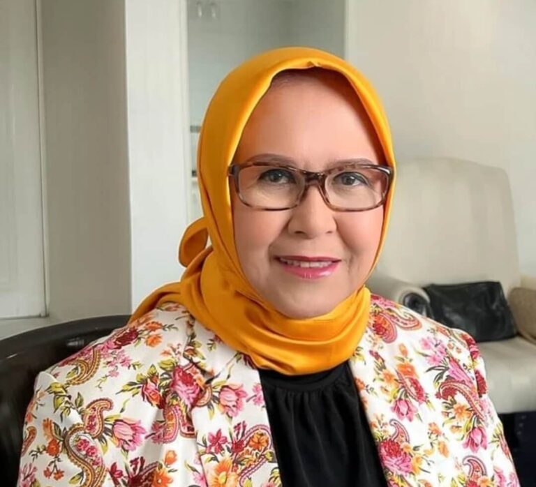 Elza Syarief