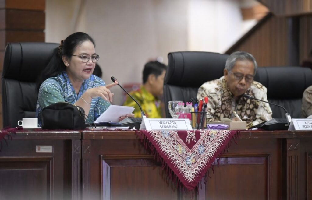 Wali Kota Agustina