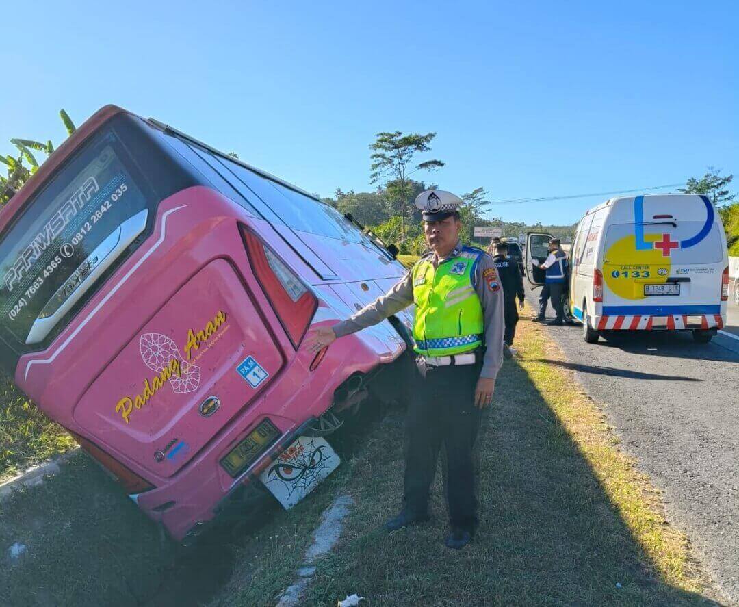 Kecelakaan di Tol Bawen-Salatiga