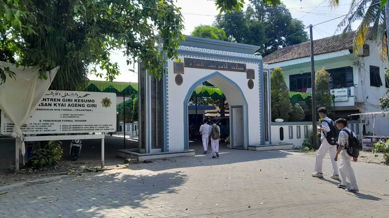 Pondok pesantren Kyai Ageng Giri, Girikusumo Banyumeneng Mranggen