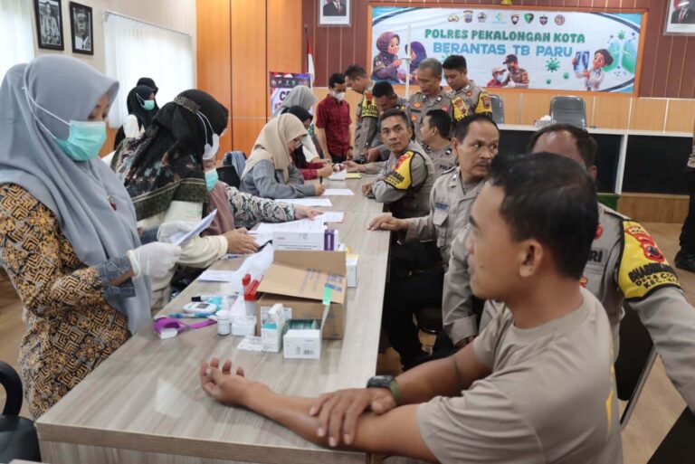 Skrining TBC 53 Bhabinkamtibmas, Siapkan Personel Jadi Tracer di Pekalongan