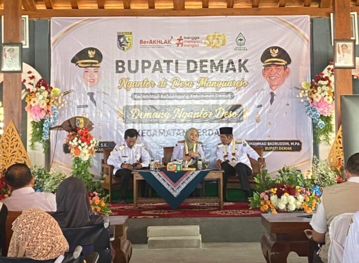 Demang Ngantor Deso