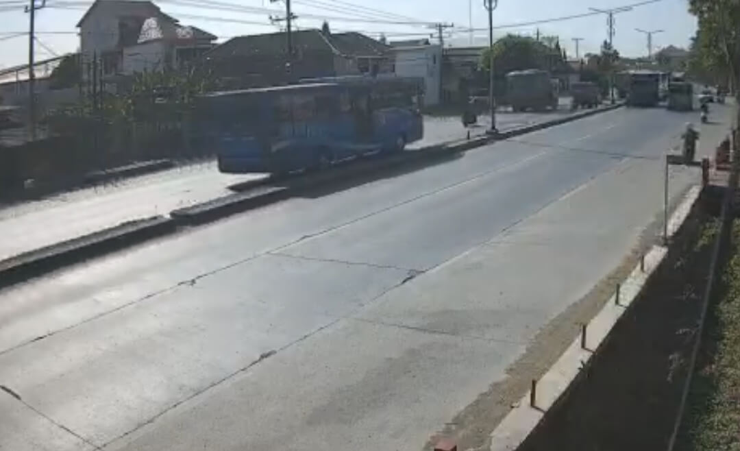 Jalan Raya Mangkang