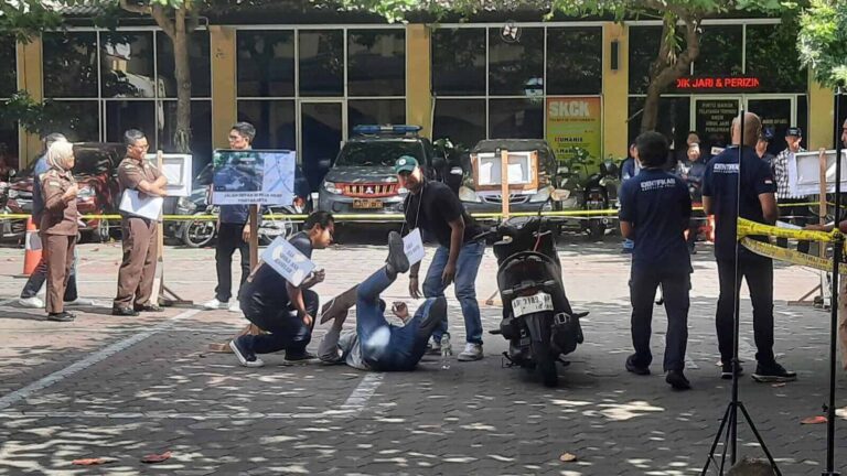 Rekonstruksi Pembacokan di Kotabaru