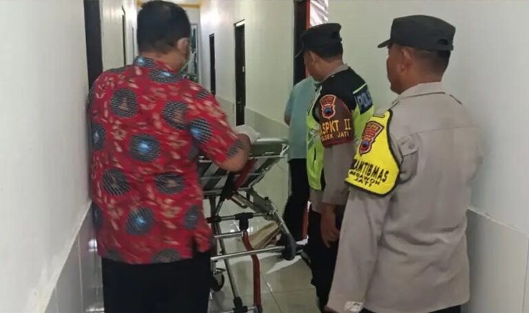 Perempuan Terluka di Kamar Hotel Kudus