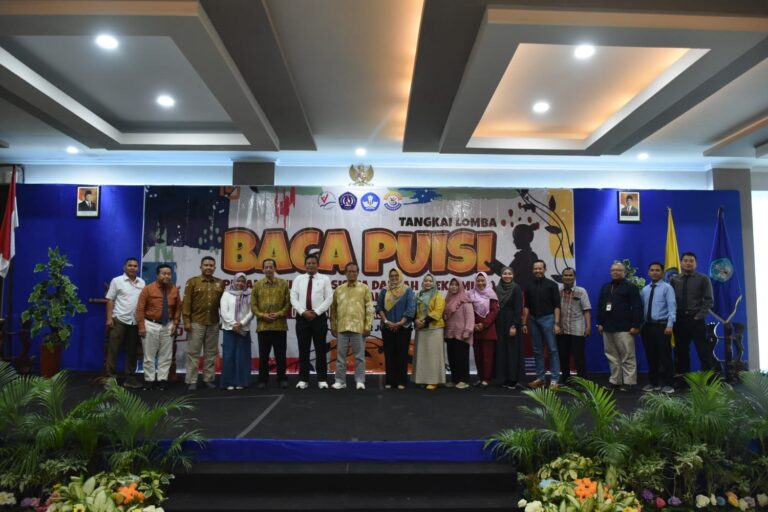 UPS Tegal Resmi Jadi Tuan Rumah PEKSIMIDA Jateng 2026 Tangkai Lomba Baca Puisi