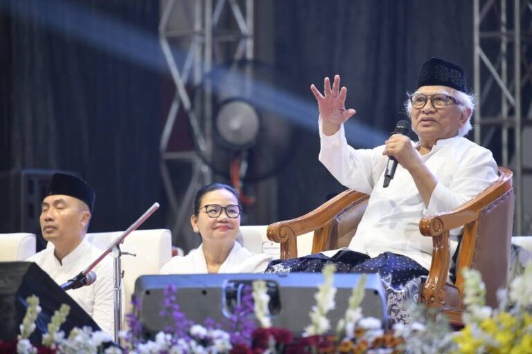 Maulid Nabi Muhammad SAW 1448 Hijriah di halaman Balai Kota Semarang