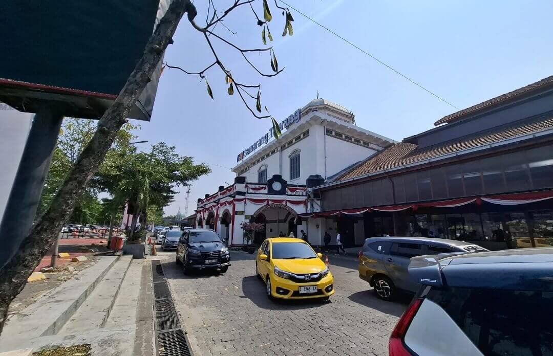 Stasiun Semarang Tawang