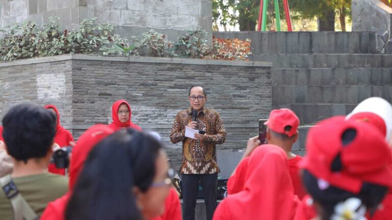Iswar Aminuddin