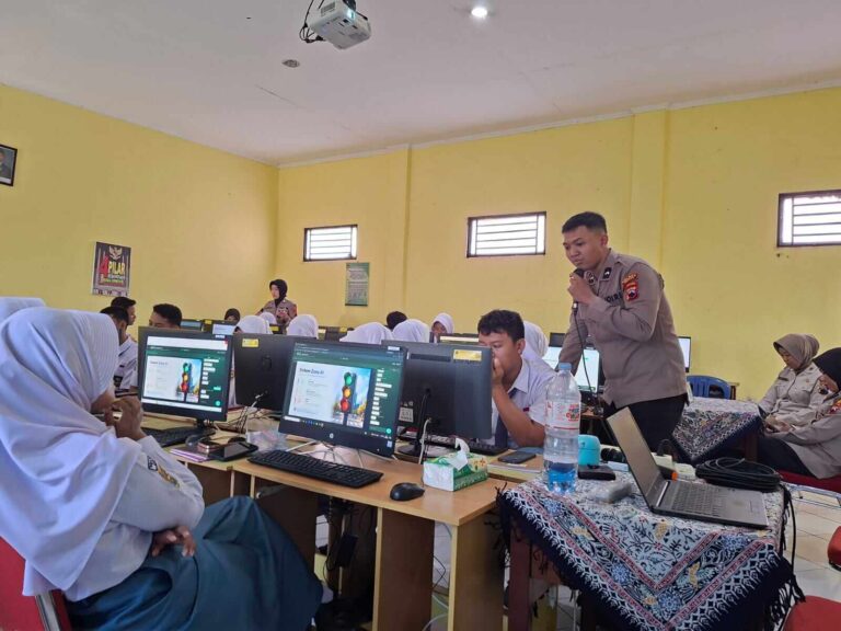 Polres Demak di SMK Negeri 2 Demak