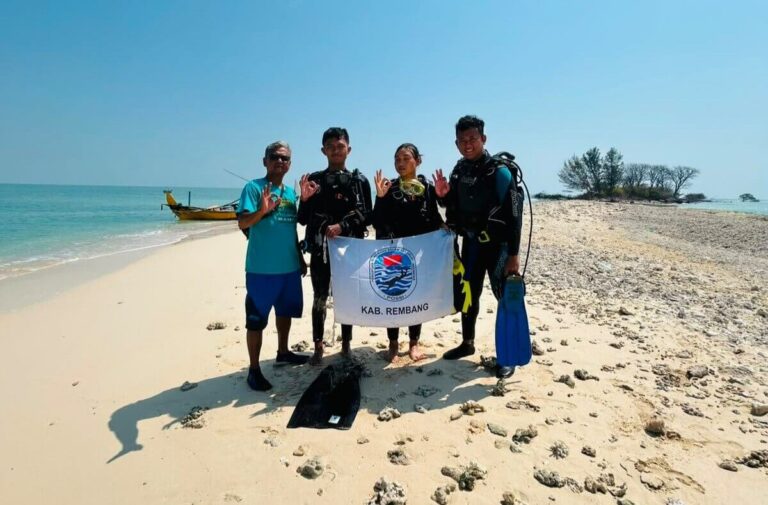 Pulau Gede Rembang