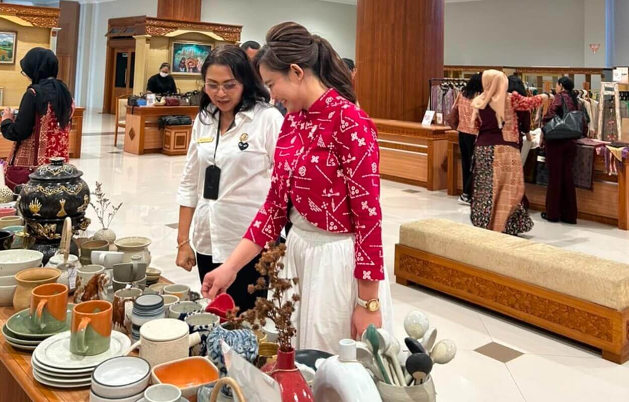 Vianney Ratna Manikamawi