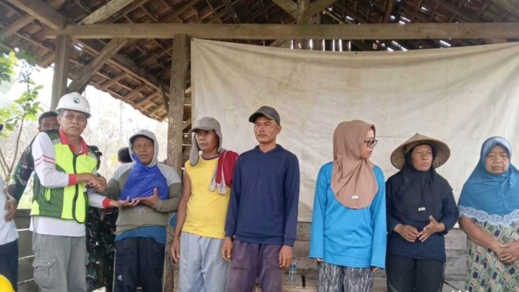 Perhutani Kebonharjo Beri Sembako ke Pesanggem