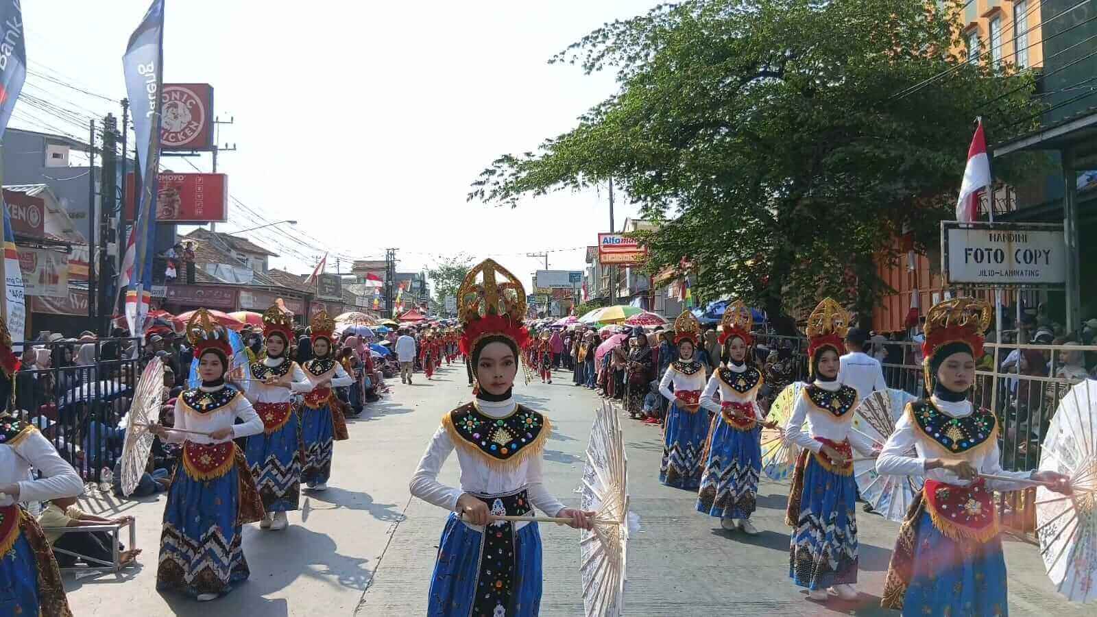 SMP Negeri 1 Bumiayu pada Karnaval Pembangunan Seni dan Budaya