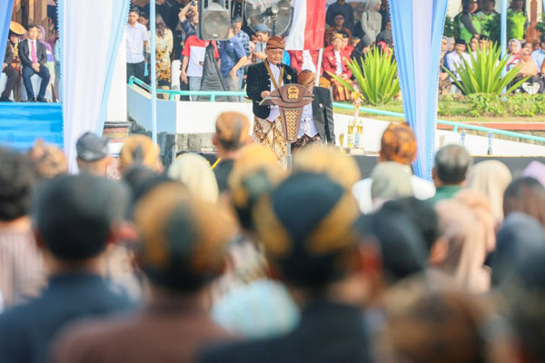 Hari Jadi ke-81 Jateng, Ahmad Luthfi Apresiasi Peran Petani, Buruh, hingga UMKM