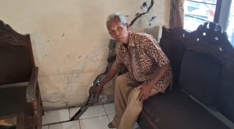Rumah warga Gombel rusak