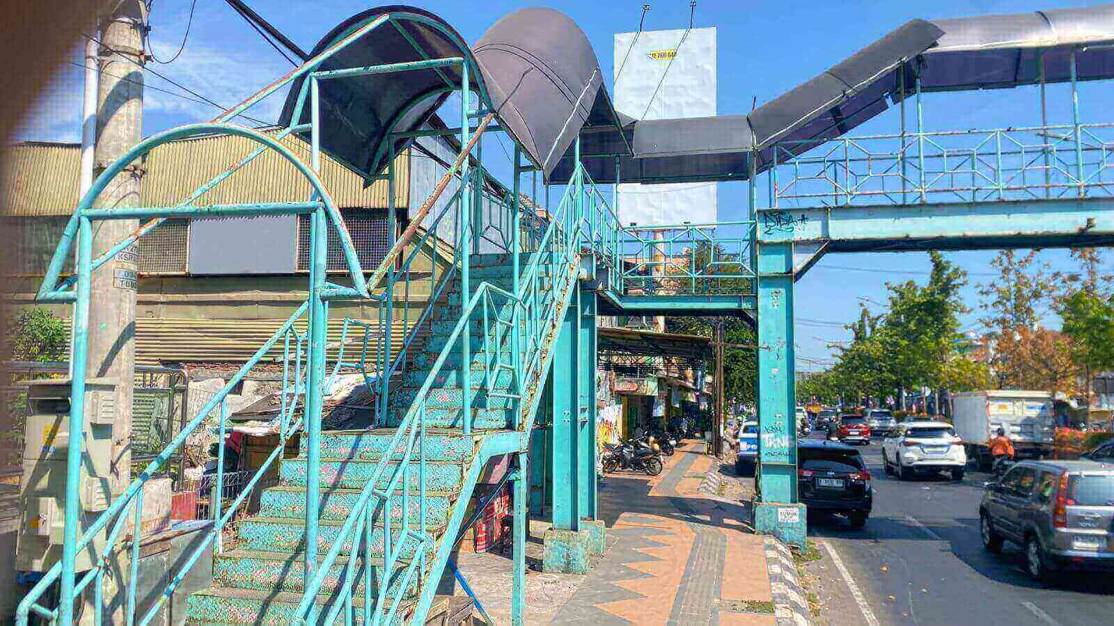 JPO Pasar Bulu Semarang