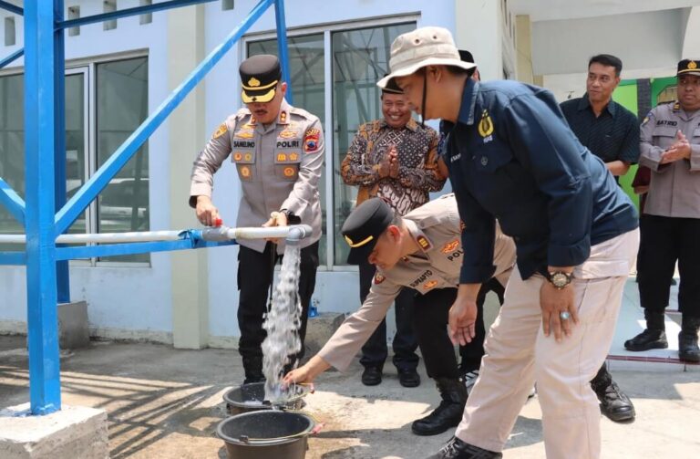 Polres Demak Bangun Sumur Bor Kedua Ngaluran