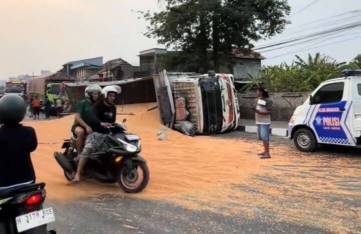 Kecelakaan di Kembangarum Flyover
