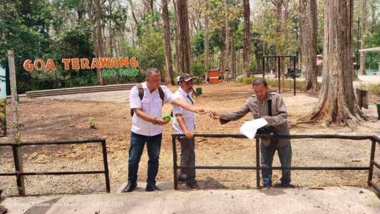 Perhutani Blora Ukur Ulang Sarana Wana Wisata Goa Terawang untuk PKS