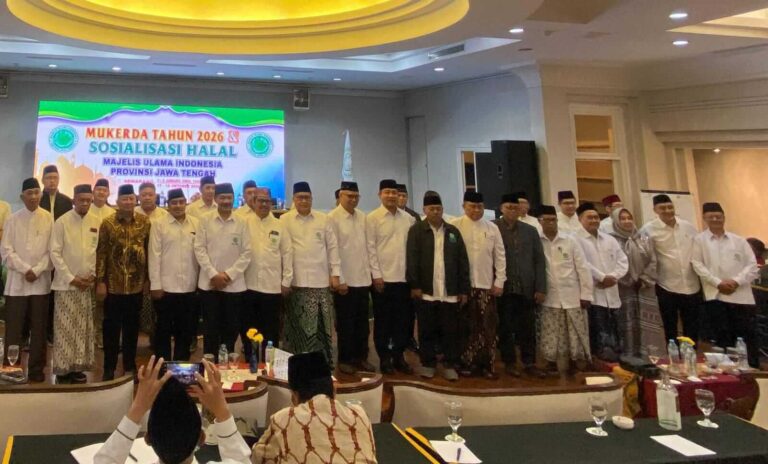 Pelantikan pengurus LPEU MUI Jateng