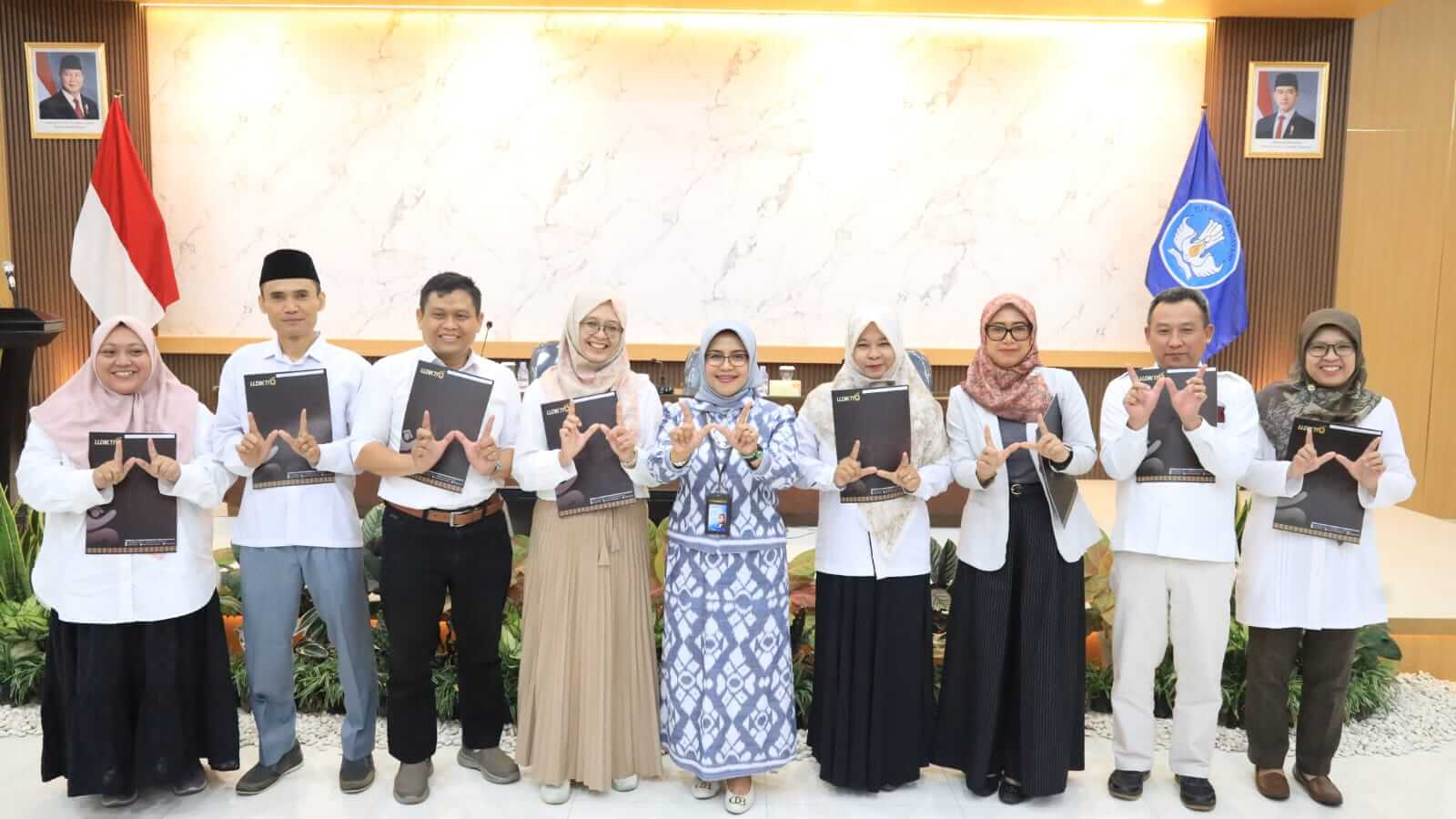 Dosen Unwahas Terima SK Lektor Kepala
